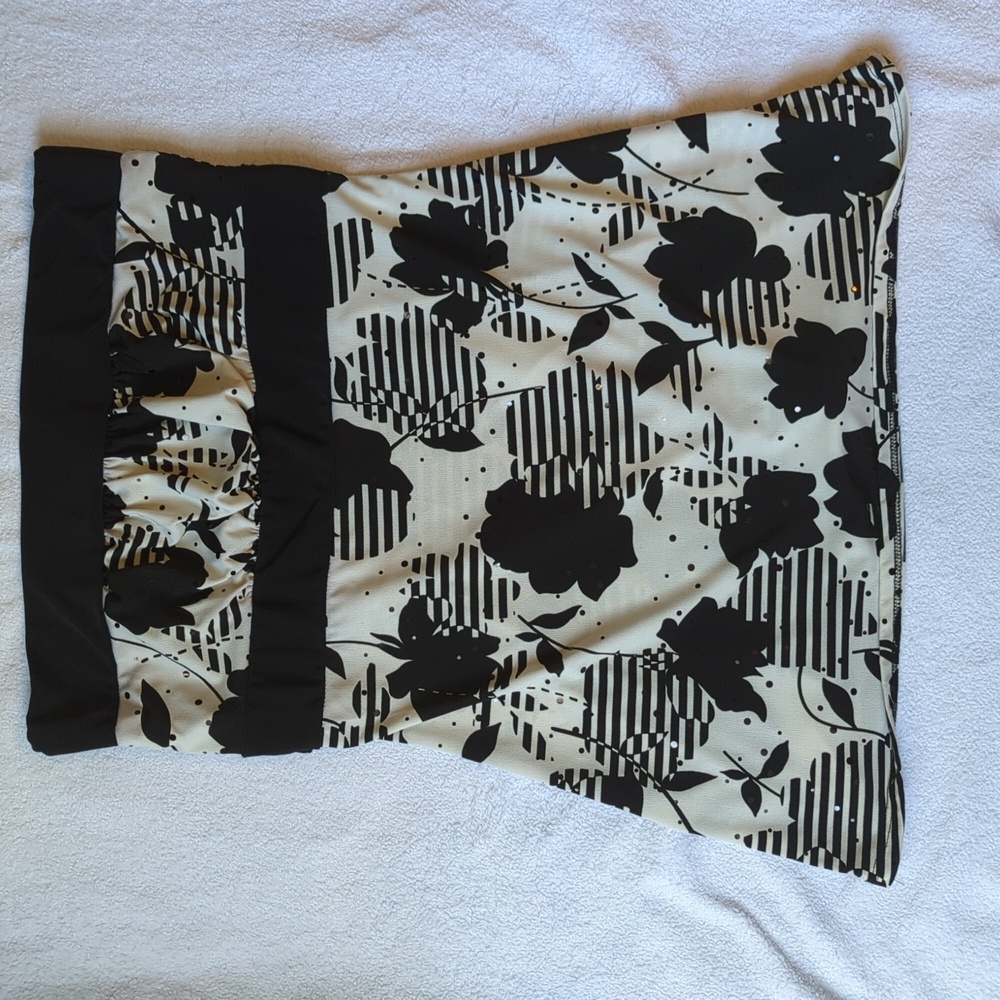 Strapless Black & Off White Top